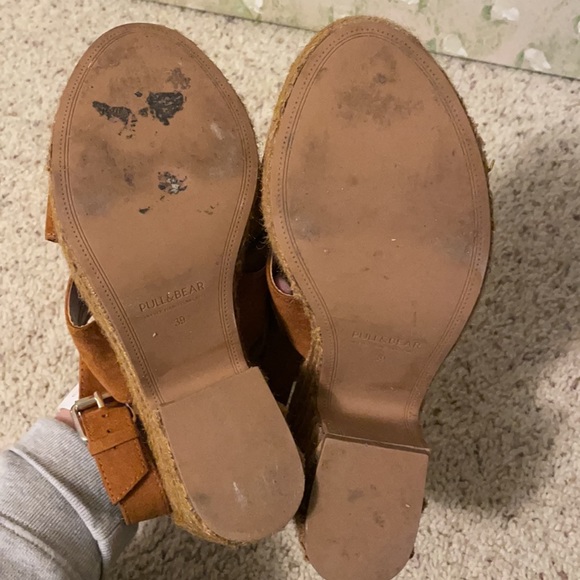 Pull & Bear faux suede wedge sandal - Picture 4 of 4